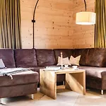 Chalé Beim Waicher Chalets & Suiten Zwischen Salzburg Und Chiemsee
