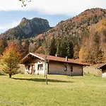 Beim Waicher Chalets & Suiten Zwischen Salzburg Und Chiemsee *