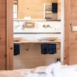 Chalé Beim Waicher Chalets & Suiten Zwischen Salzburg Und Chiemsee *
