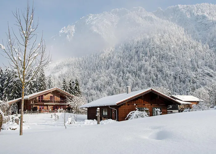 Beim Waicher Chalets & Suiten Zwischen Salzburg Und Chiemsee Chalet