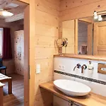 Dağ evi Beim Waicher Chalets & Suiten Zwischen Salzburg Und Chiemsee