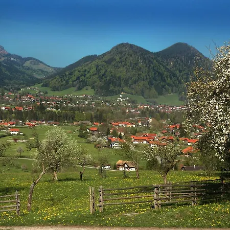 Beim Waicher & Zwischen Salzburg Und Chiemsee Ruhpolding
