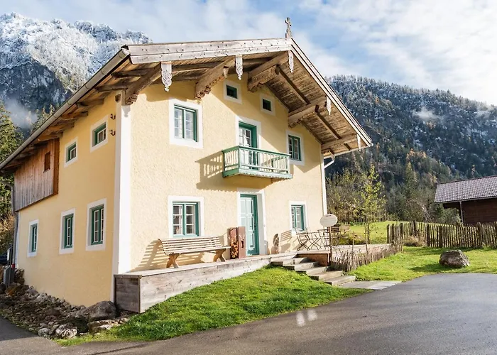 Beim Waicher Chalets & Suiten Zwischen Salzburg Und Chiemsee Chalet